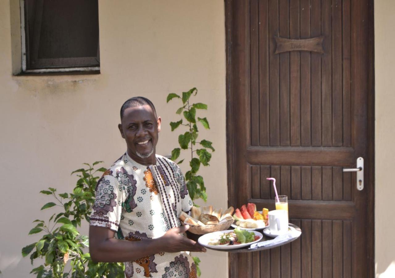 Cocobeach-Hotel Lomé Extérieur photo